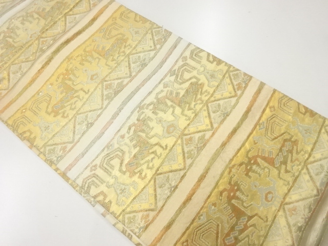 アンティーク　横段に抽象動物模様織出し袋帯（材料）